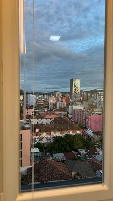 Peace And Love Luxury Apartment In Center, New Bazaar 2 地拉那 外观 照片